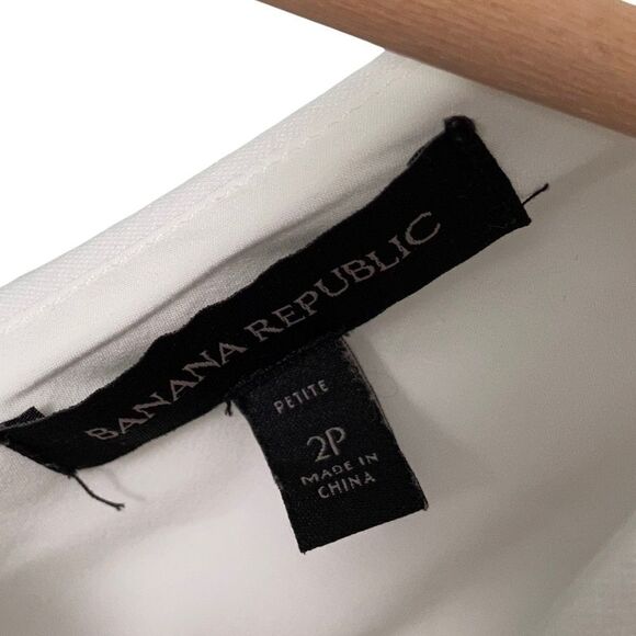 Banana Republic White Round neck Mini Dress in Size 2P - Picture 12 of 13